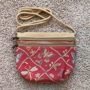 NWOT Butterfly and Dragonfly Crossbody Canvas Bag Red My Maine Bag